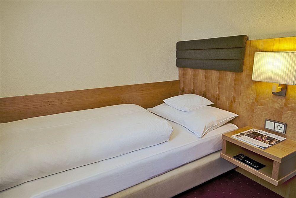 Hotel De France Wiesbaden City Εξωτερικό φωτογραφία